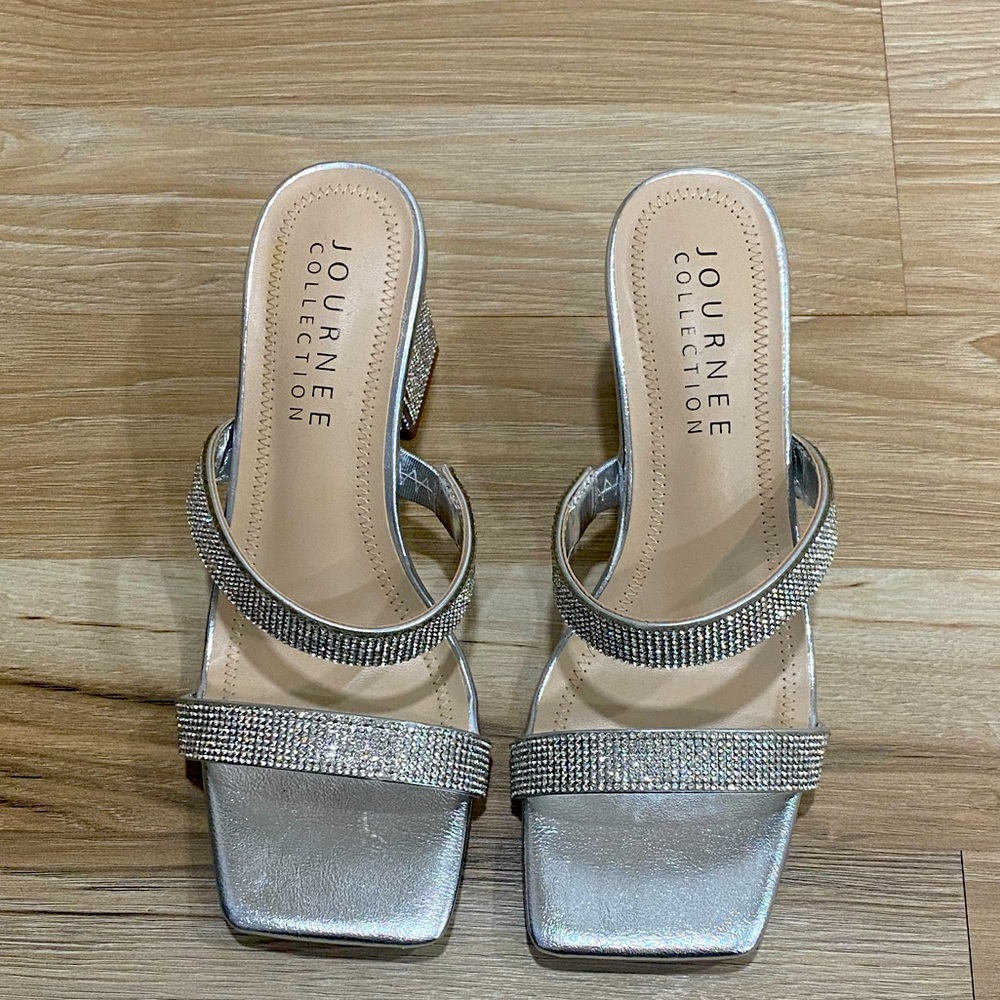 Rhinestone sandal heel size 8